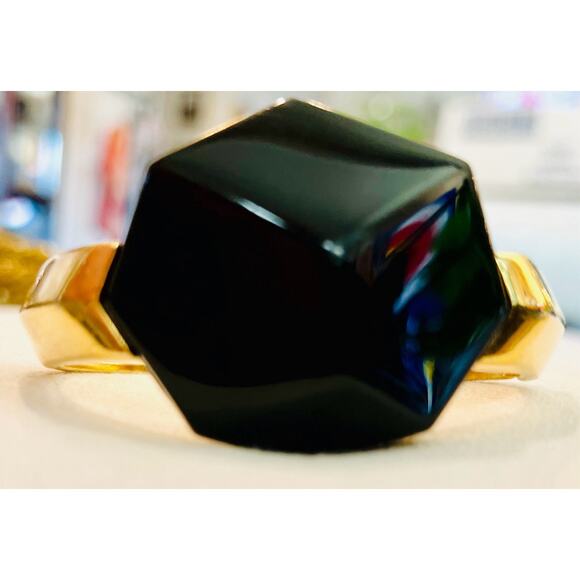 Vintage Trifari Gold Hinged Clamper Bracelet – Black Faceted Glass– 1980s Signed - Picture 1 of 6